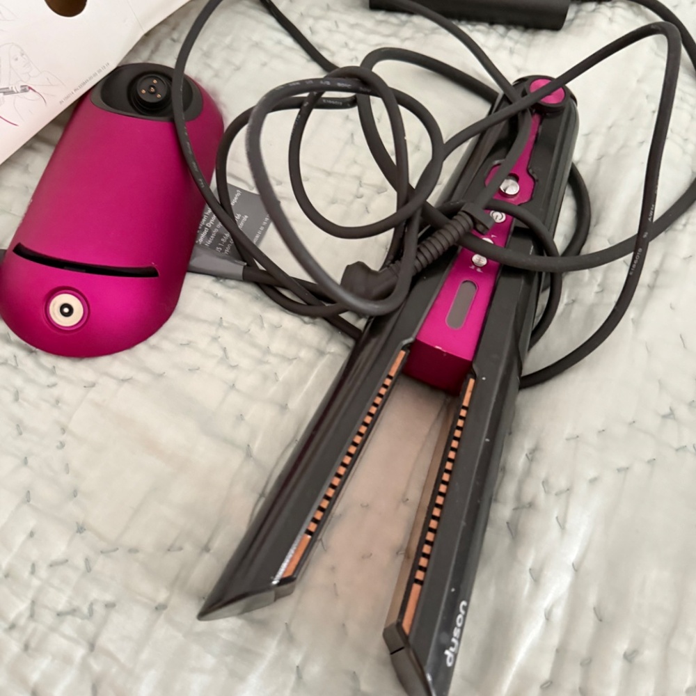 Dyson Corrale™ Straightener | 1.5 barrel, fuchsia/black with velvet travel poach
